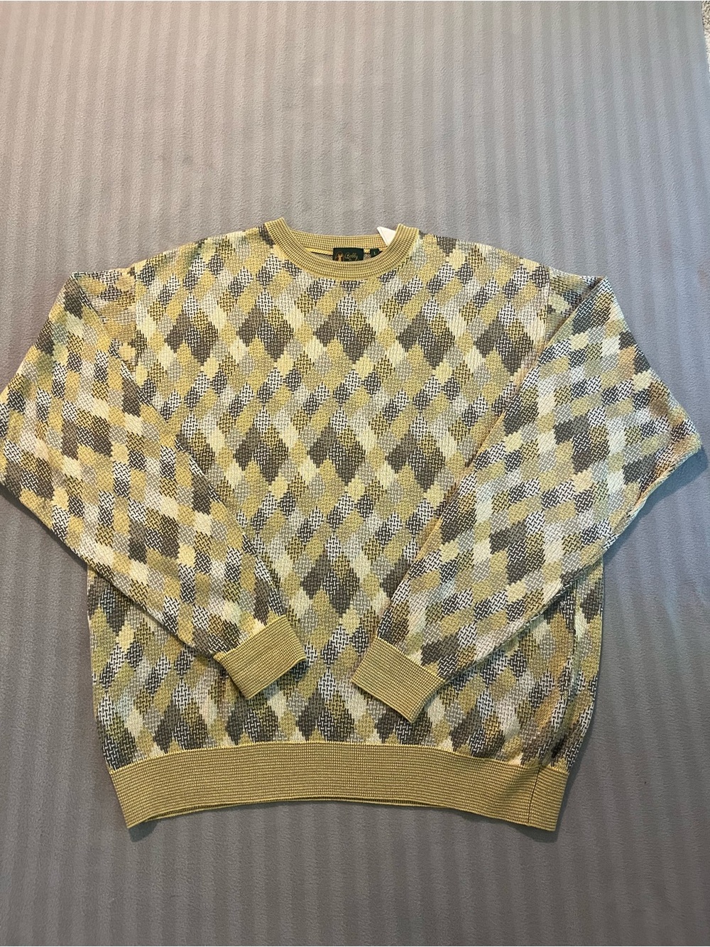 Bobby Jones Yellow and Gray Argyle Crewneck Sweater